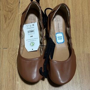Time and Tru Women's Brown Memory Foam Flats Size 9 Wide NWT